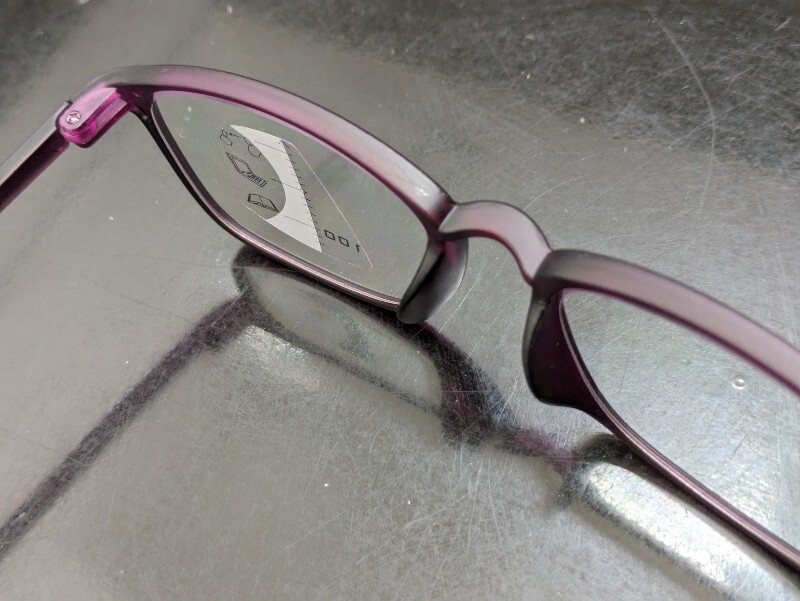 遠近両用　老眼鏡　バイオレット　紫　度数3.0 ブルーライトカット　おしゃれ　TR90　フレームがしなる　色がおしゃれ　_画像3