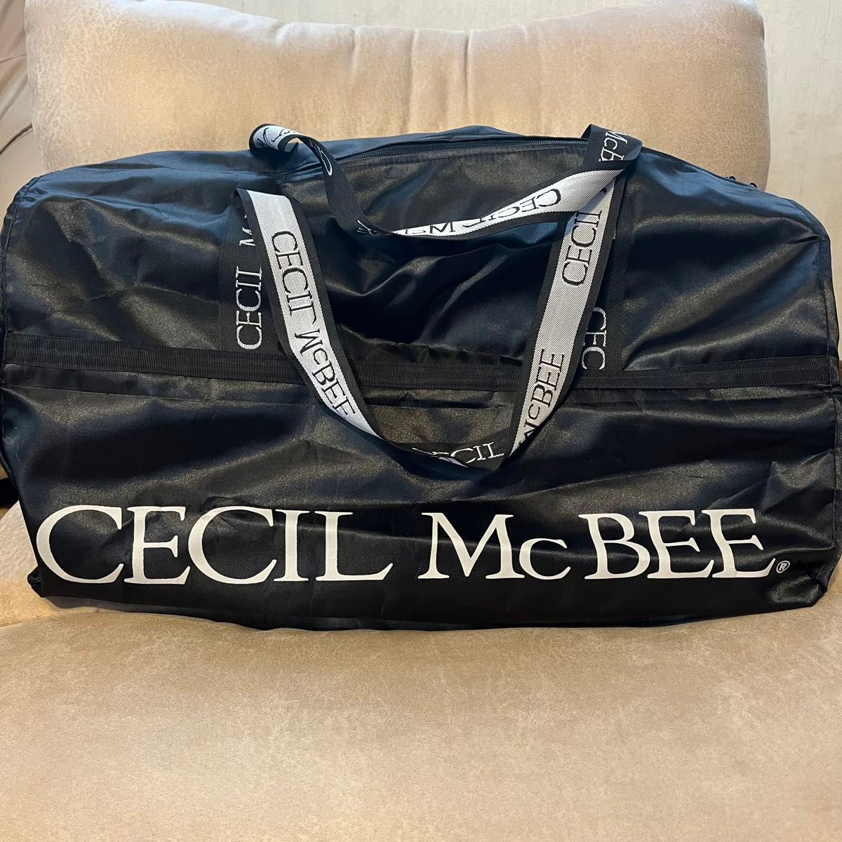 ★値下げ中！【美品】CECIL McBEE セシルマクビー　ボストンバッグ　旅行バッグ