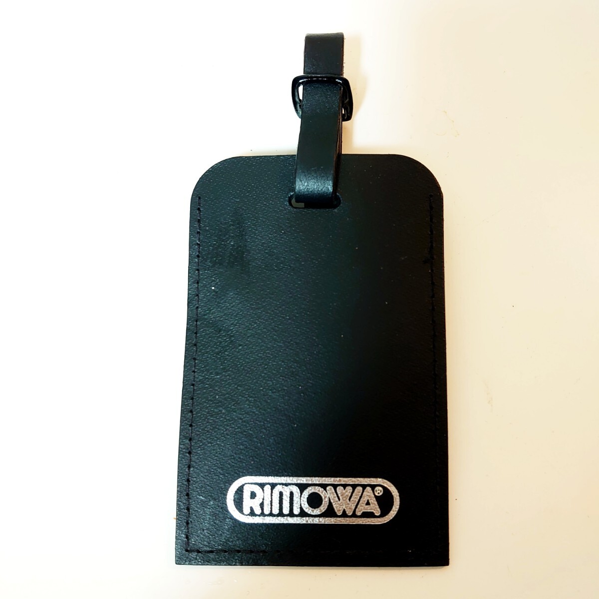 RIMOWA リモワ ロゴ ネームタグ  黒 スーツケース 付属品 ブラックの画像1