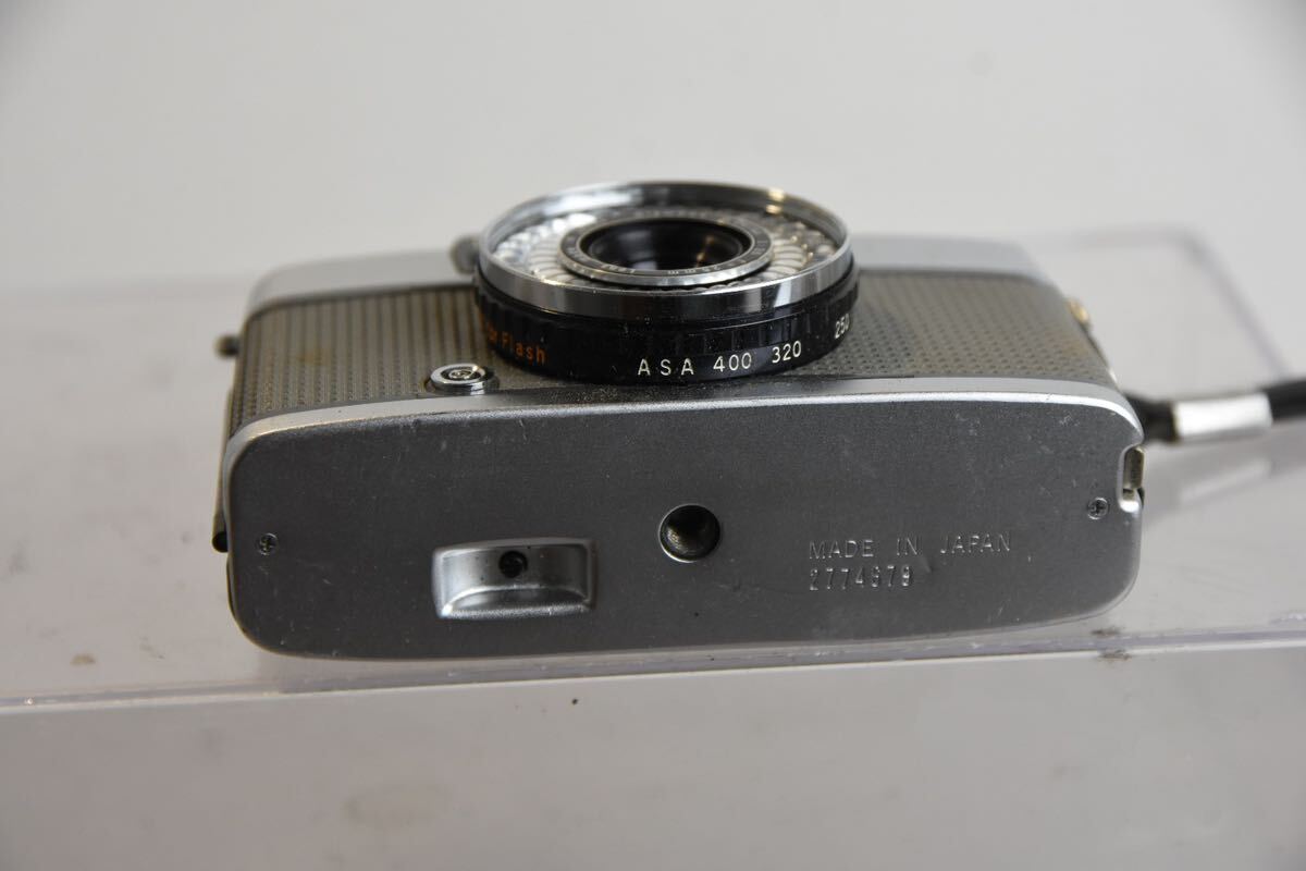 レンジファインダー フィルムカメラ OLYMPUS OLYMPUS-PEN EE-2 F3.5 28mm X24_画像9