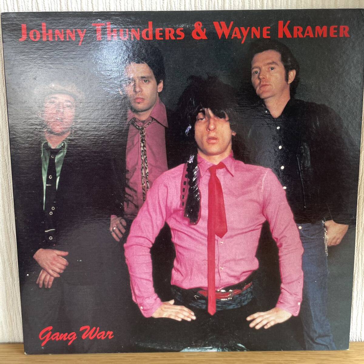 JOHNNY THUNDERS GANG WAR DM0031 037 レコード_画像1