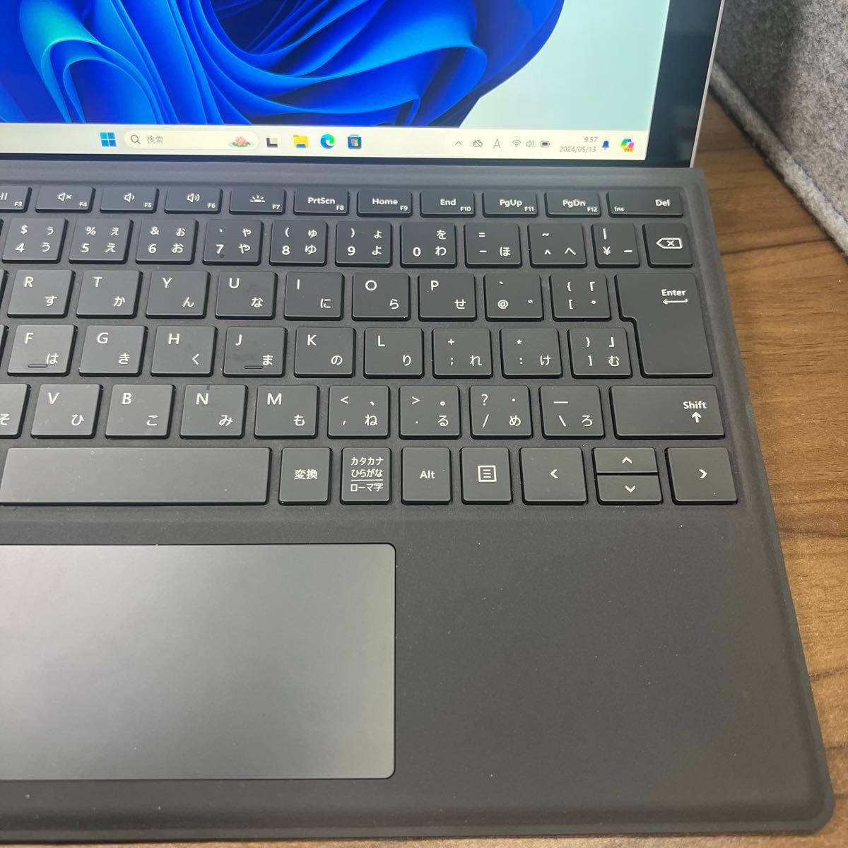 [美品]Surface Pro 5 1796 第7世代i5/SSD128G/8G