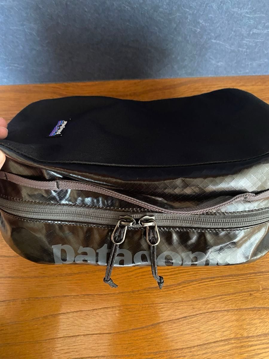 【極美品・廃盤・貴重】Patagonia パタゴニア ブラックホール・キューブ10L(L) 黒ブラック