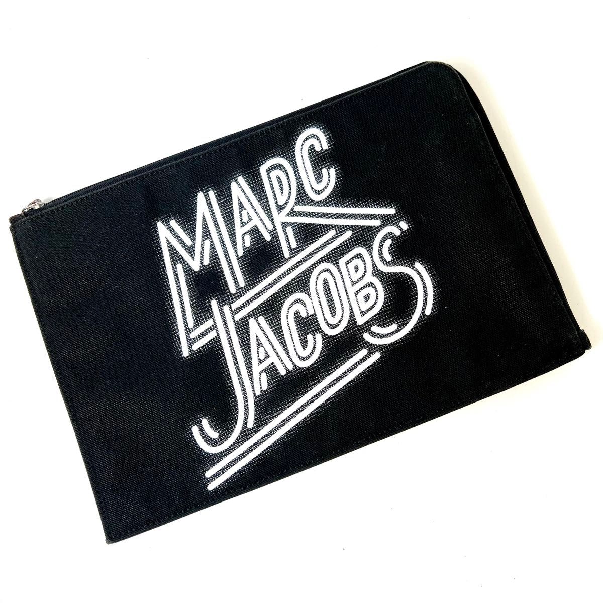 MARC JACOBS  マークジェイコブス　クラッチバッグ　セカンドバッグ　ブラック　レディース　ブランド　正規品　中古品