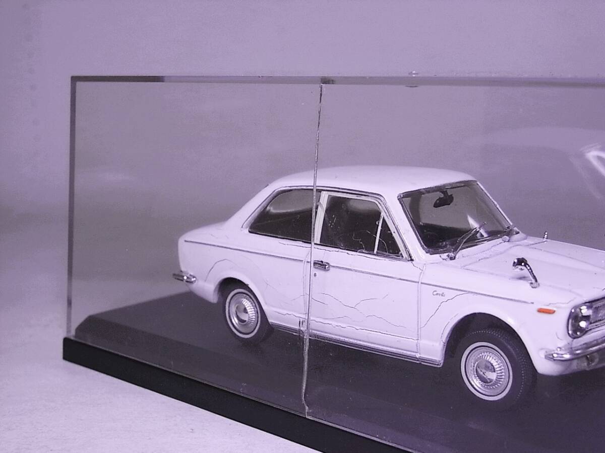 ◆トヨタ カローラ(1966) 1/43 国産名車コレクション アシェット ダイキャストミニカー 難あり_画像9