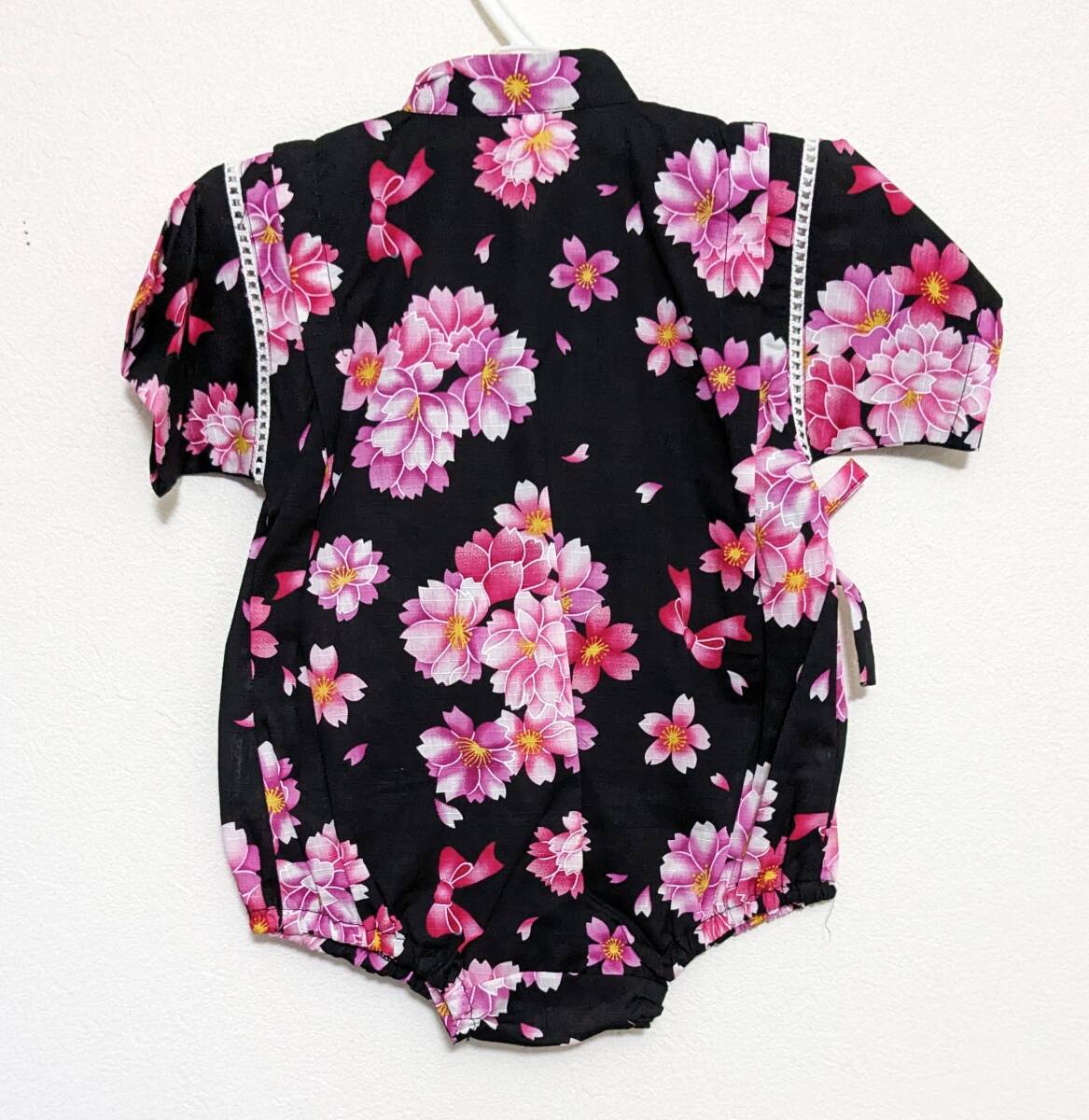 新品　甚平　70㎝　花柄　女の子　送料185円_画像4