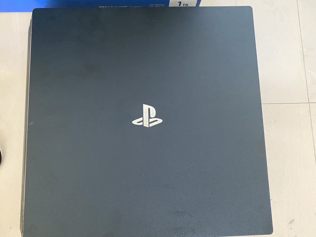 ps4Pro CUH-7200B black 