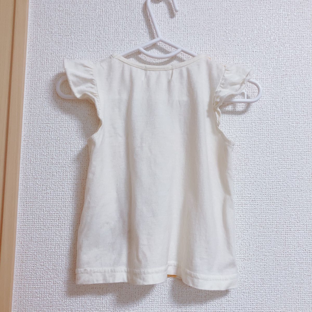 ドキンちゃん　フリルシャツ　ノースリーブカットソー　 Tシャツ 女の子 夏服 キッズ 子供服　アンパンマン　美品　１歳　２歳　80