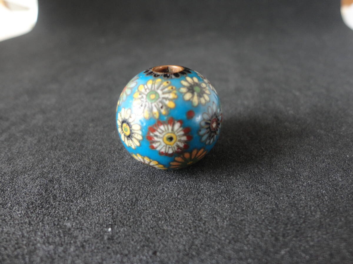 コレクター放出品:提げ物 金工 緒締め玉 七宝 花紋様 江戸期(根付 コレクター放出品:提げ物 金工 緒締め玉 七宝 花紋様 江戸期(根付