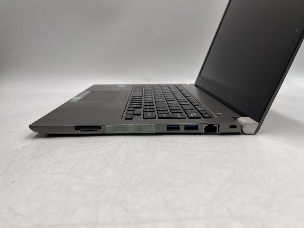 ★1円スタート★第8世代★東芝 dynabook R63/M Core i5 8Gen メモリ無★現状引き渡し★ストレージ/OS無★画面表示不良★通電確認★AC付★の画像2