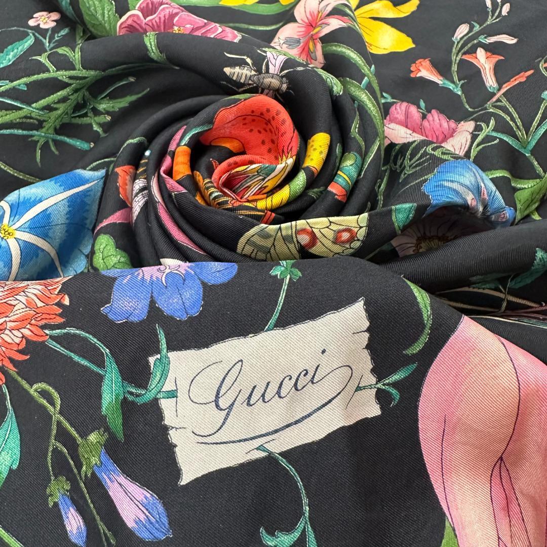 品薄人気GUCCI グッチ シルク100% 蝶 花柄 スカーフ ストール 品薄人気GUCCI グッチ シルク100% 蝶 花柄 スカーフ ストール