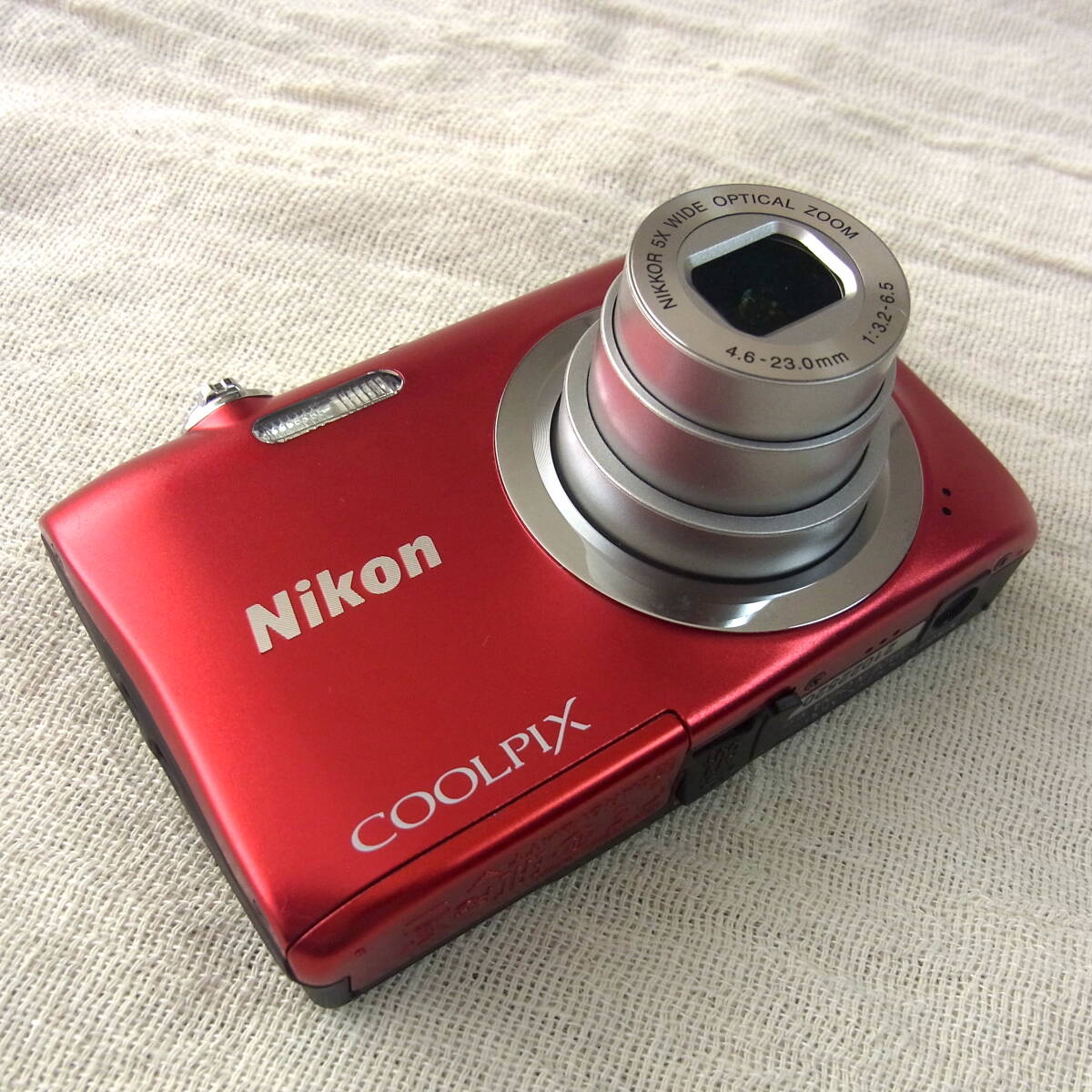 Nikonデジカメ【COOLPIX】A100／SD2GB+バッテリー付き／有効画素数2,005万画素／ニコン／コンパクトデジタルカメラ／コンデジ／写真／撮影の画像8
