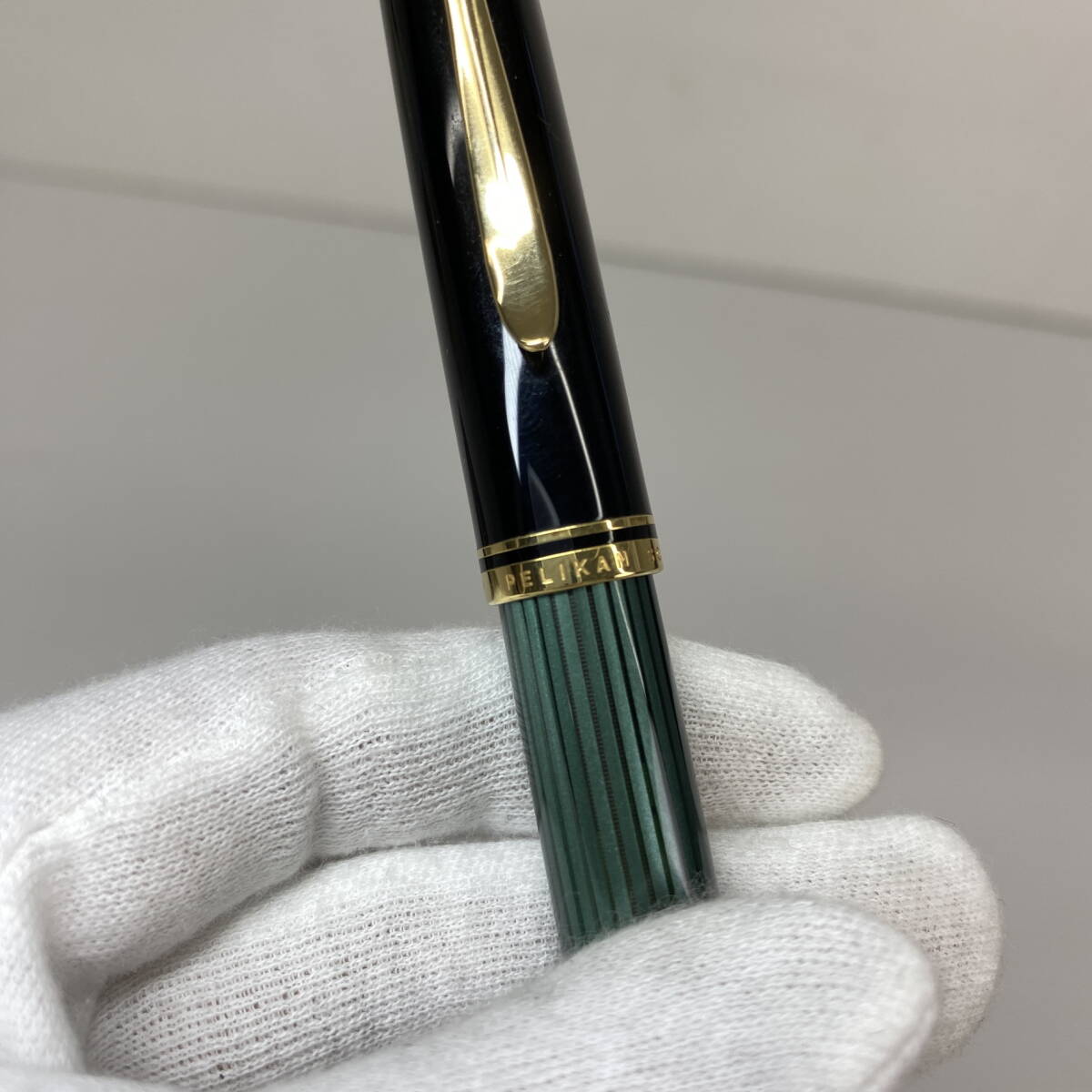 2404601-056 Pelikan ペリカン 万年筆 SOUVERAN スーベレーン 14C-585刻印 箱付 緑縞_画像6