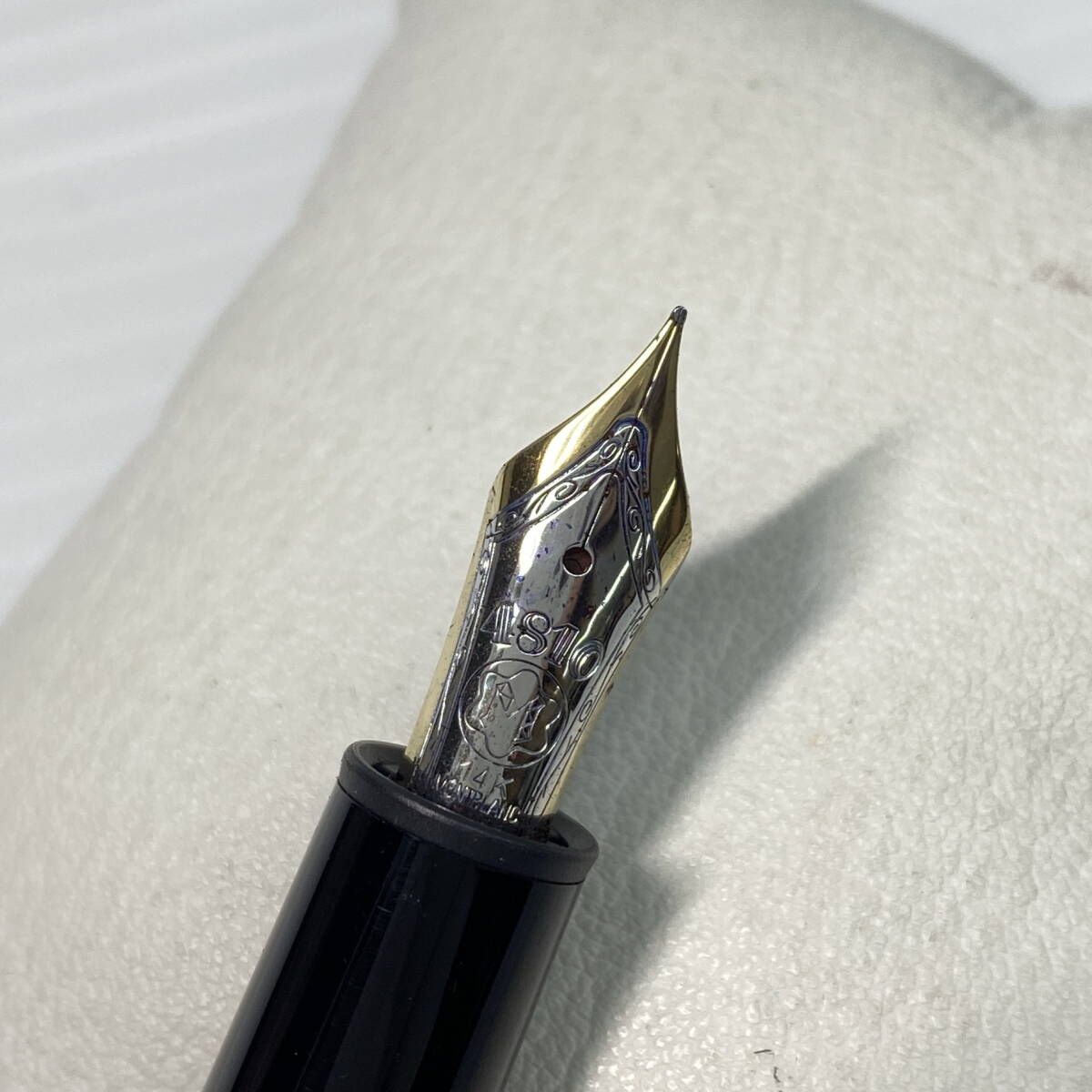 2404901-003 MONTBLANC モンブラン 万年筆 マイスターシュテュック ペン先 14K 箱付_画像3