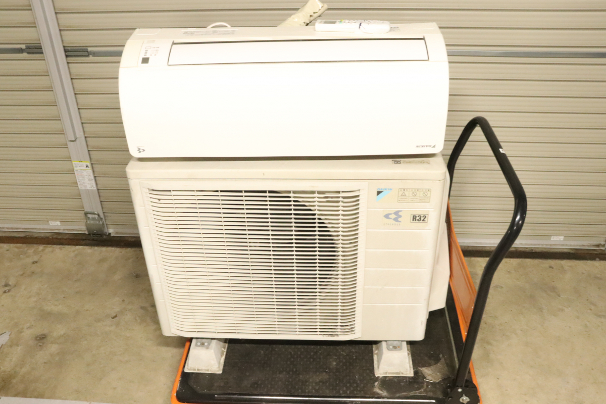 ダイキン AN56SEPK-W ルームエアコン 室内ユニット 室外ユニット ガス無し 2015年製 冷房暖房兼用 Aランク Bランク 010IFZIB03の画像1