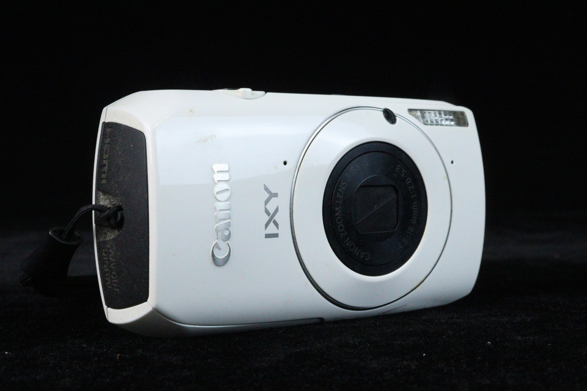 [ подтверждение рабочего состояния OK]Canon Canon PC1473 камера белый цвет с зарядным устройством . компакт-камера фотосъемка изображение цифровая камера 015IDEIK69