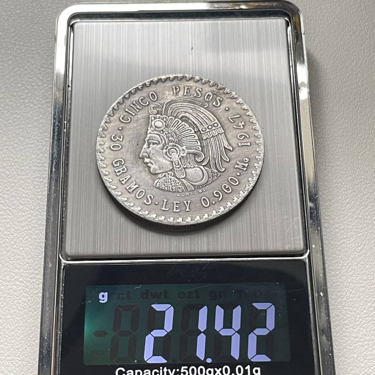 メキシコ 硬貨 古銭 アステカ族 1947年 「メキシコ合衆国」 「族長クアウテモック」銘 ペソ 国章 鷲 コイン 重21.42gの画像5