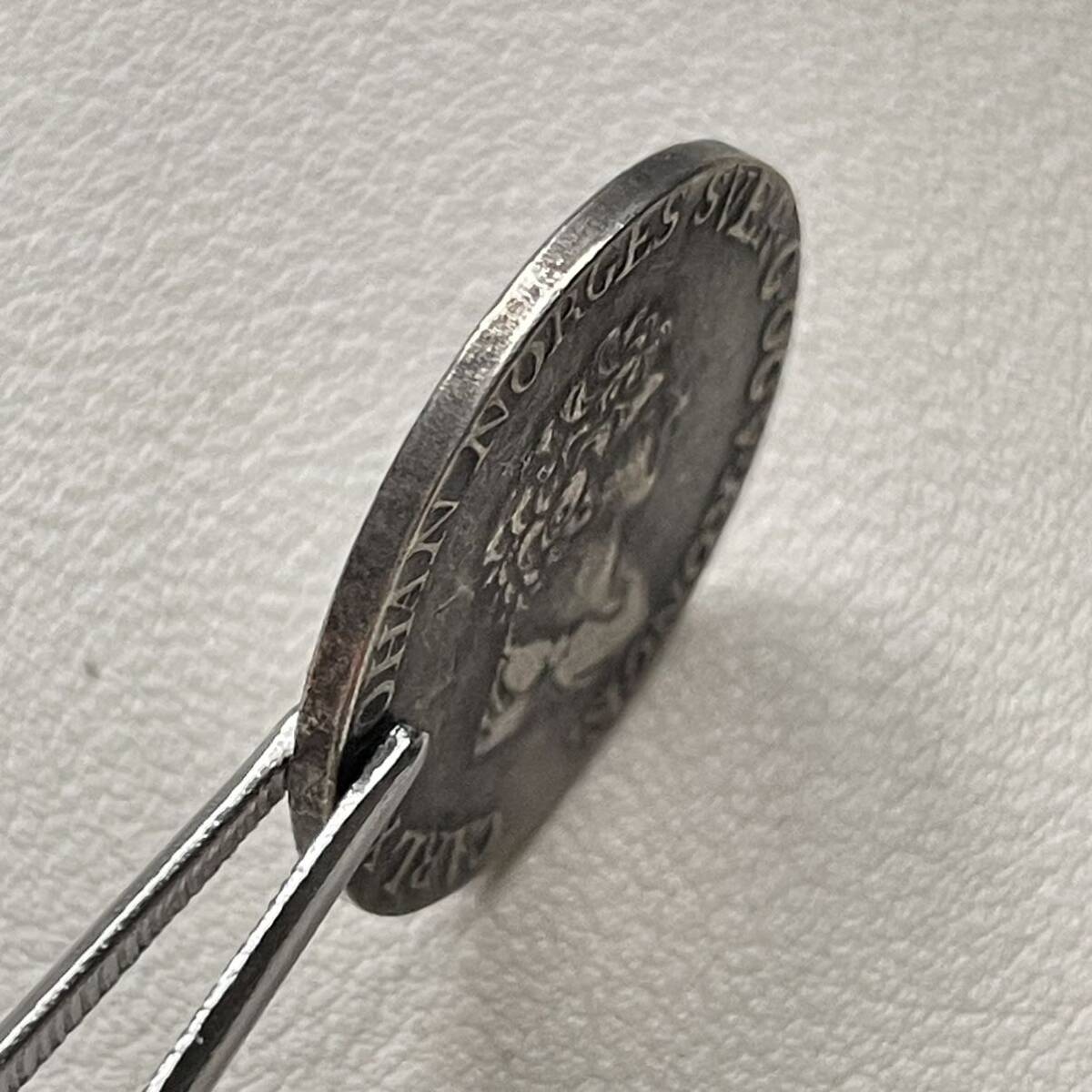 ノルウェー 硬貨 古銭 チャールズ3世ジョン 1830年 カール14世 スウェーデン ゴート族 クラウン ライオン ハンマー コイン 重4.3g 銀貨の画像3