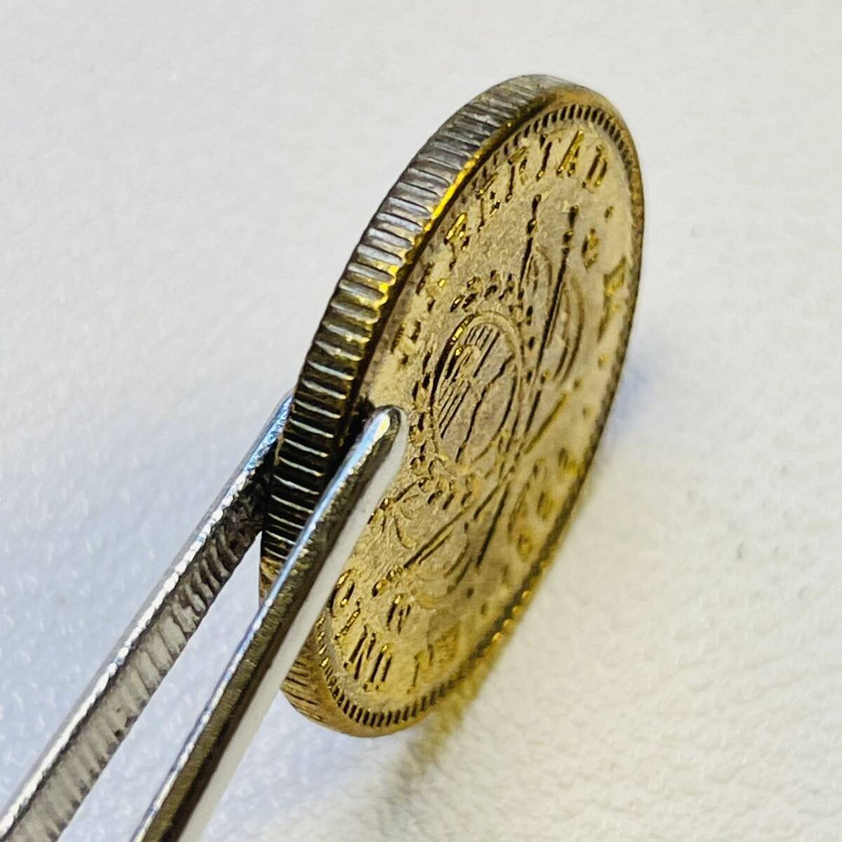 アルゼンチン 硬貨 古銭 ラ・リオハ州 1826年 太陽 国章 帽子 エスクード コイン 重5.65gの画像3