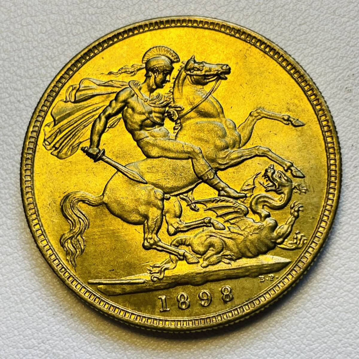 イギリス 硬貨 古銭 ヴィクトリア女王 1898年 イギリス領オーストラリア 聖ジョージ 竜殺し ナイト ドラゴン コイン 重27.75g_画像1