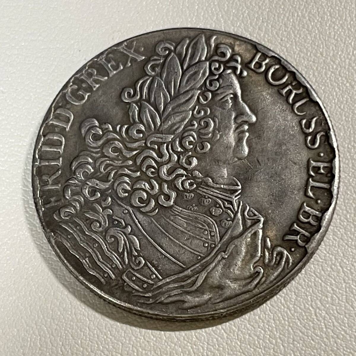 ドイツ 硬貨 古銭 プロイセン王国 1707年 フリードリヒ1世 月桂樹 国章 クラウン コイン 重21.93g_画像2