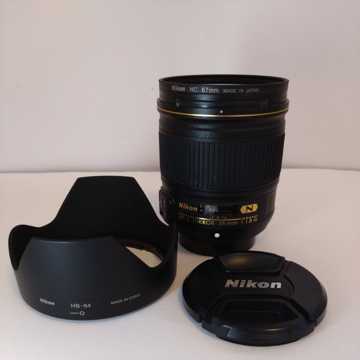 Nikon AF-S NIKKOR 28mm 1:1.8 G ニコン一眼レフ用カメラレンズ 中古 防湿庫保管の画像1