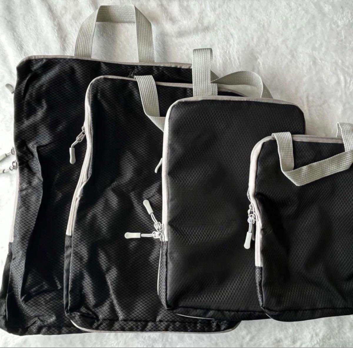 旅行 旅行用品 圧縮袋 トラベルポーチ 圧縮バッグ　帰省　出張　旅行　4点セット