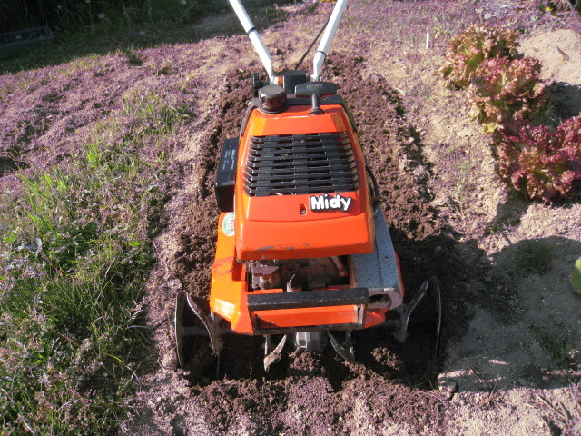  Kubota cultivator (TMA-21) movement wheel attaching. used cheap 