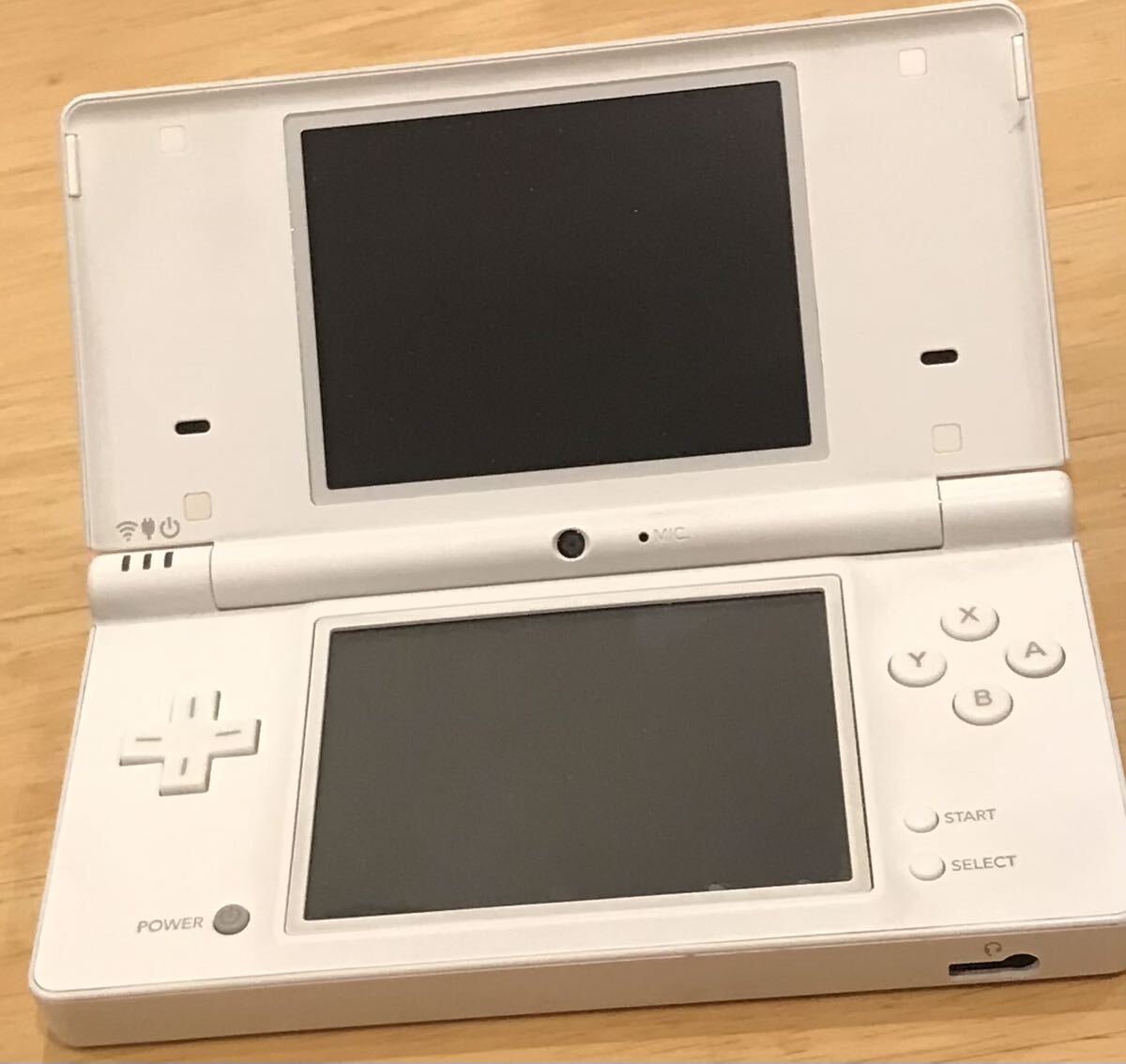 【動作確認済】【訳あり】Nintendo DSI 任天堂 ニンテンドー　ホワイト_画像3