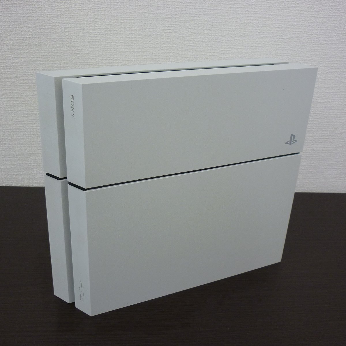 桐生店【中古品】k4-64 PlayStation4 CUH-1200A 本体のみ 初期化済み_画像1