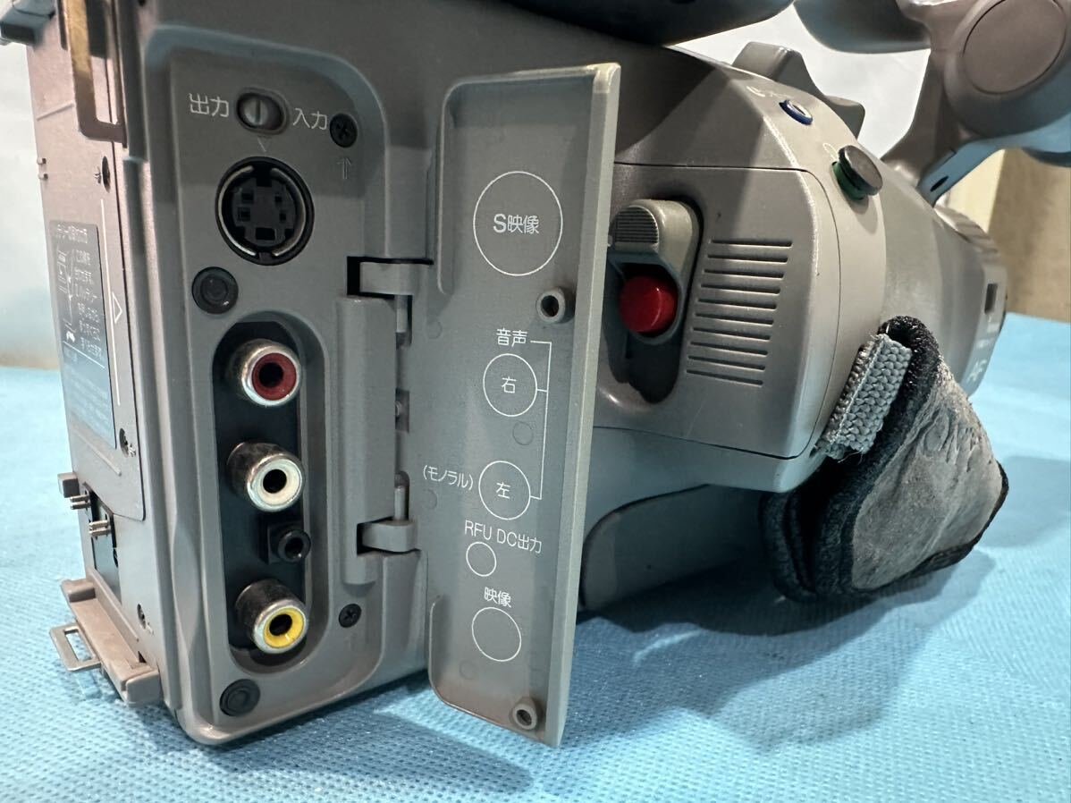 SONY video Hi8 Handycam PRO CCD-VX1 ハンディカムプロ 8ミリビデオカメラレコーダー デジタルビデオカメラ 本体のみ 動作未確認_画像4