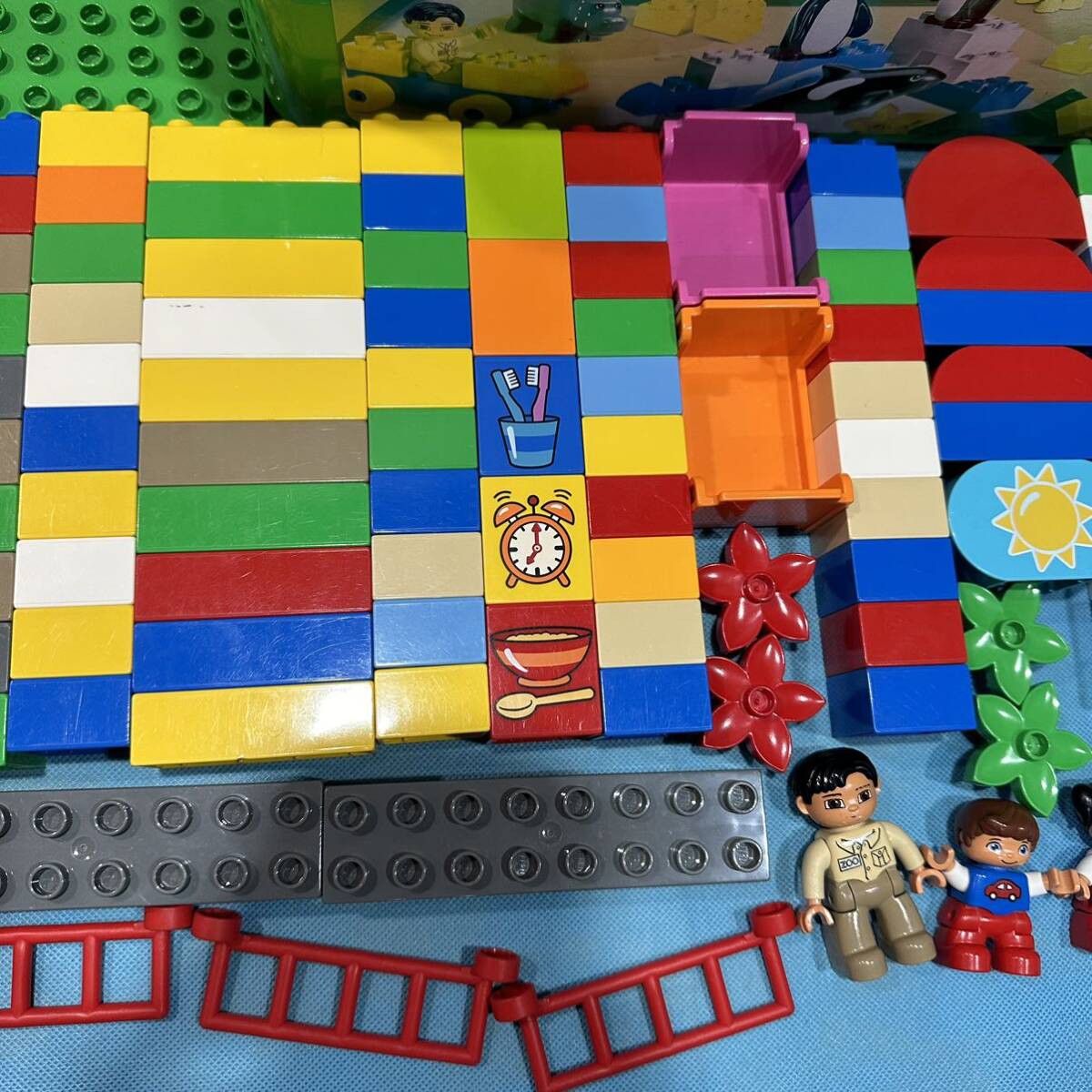 LEGO duplo レゴ デュプロ 知育玩具 楽しいどうぶつえん 7618 など ブロック パーツ 大量セット フィグ トーマス どうぶつ 付き 現状品_画像4