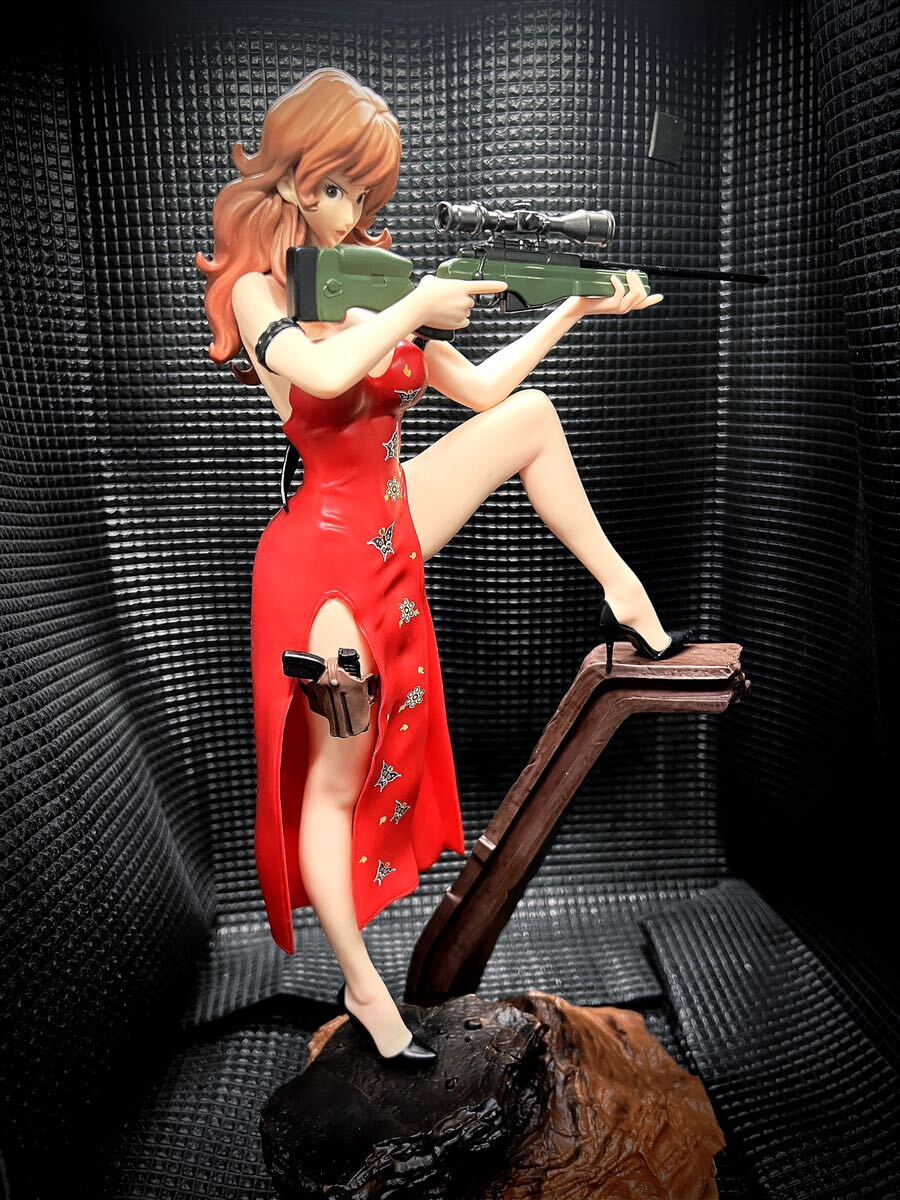 峰不二子　フィギュア　custom figure ルパン3世　リペイント　　　バイオハザード 4 エイダ・ウォン_画像3