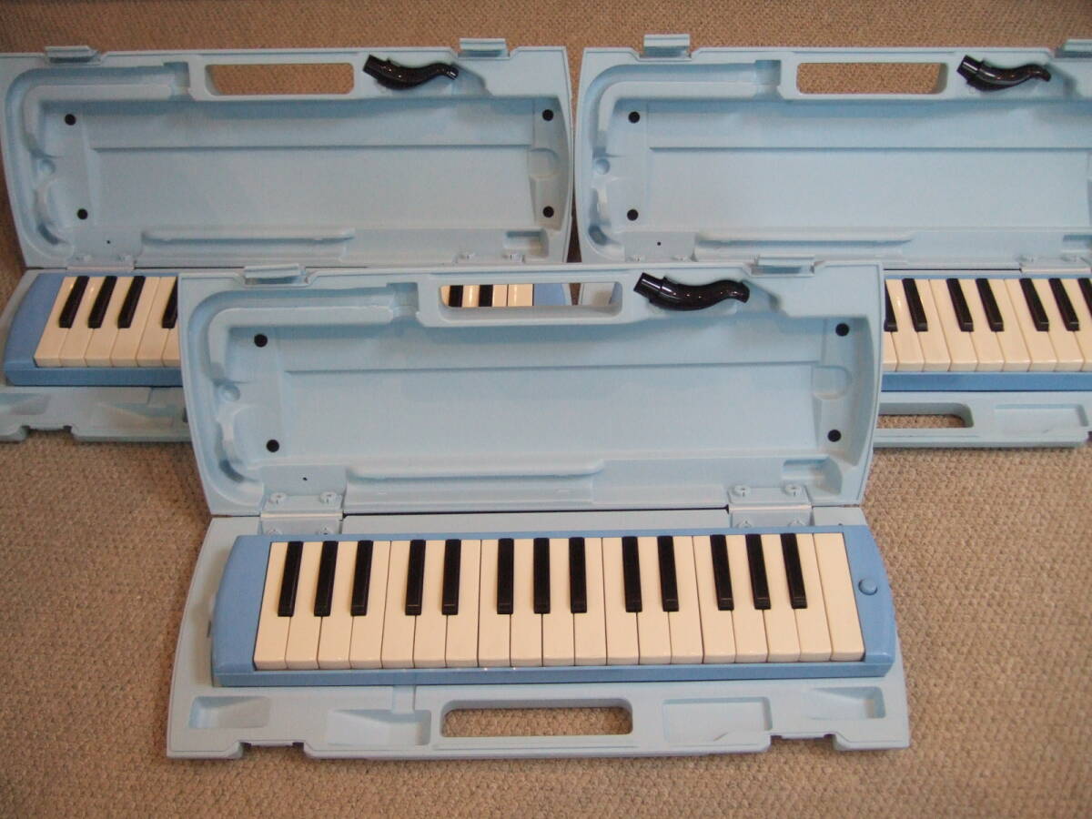 ３個セット ★ ヤマハ ピアニカ P-32E YAMAHA PIANICA 中古品（吹き口は未使用） 鍵盤ハーモニカの画像1