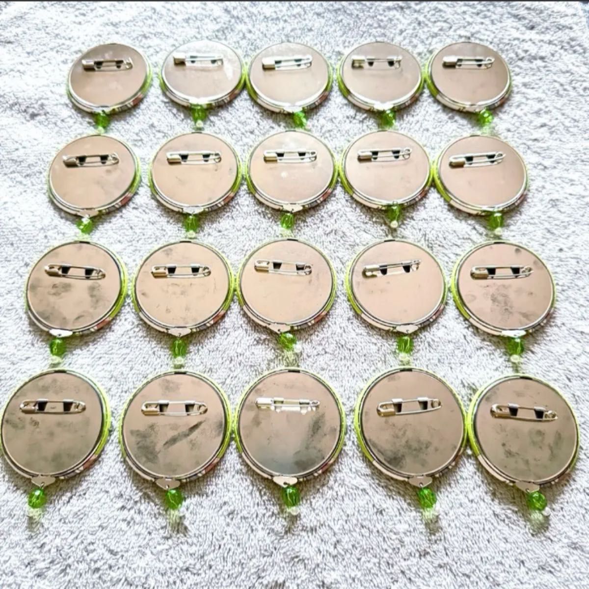 アイナナ 千 缶バッジ 20点 2周年 Anniversary Re vale 痛バ アイナナ 千 缶バッジ 20点 2周年 Anniversary Re vale 痛バ