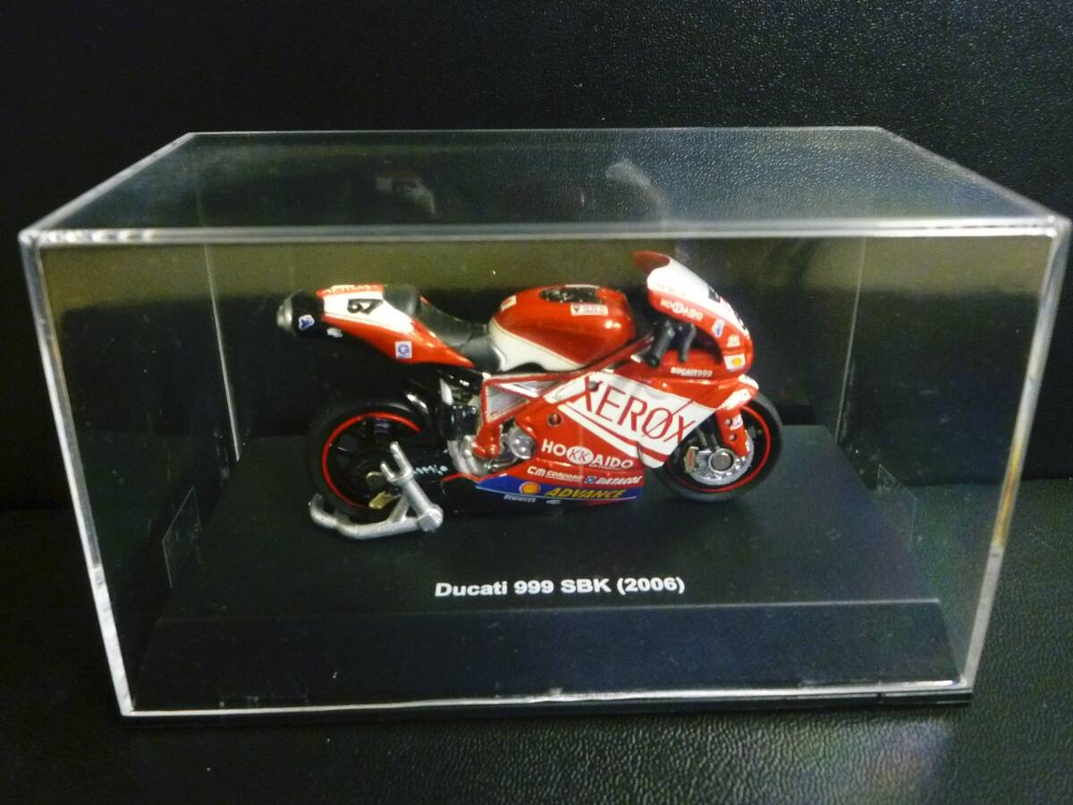 ニューレイ 1/32 DUCATI 999 SBK 2006　#57　ワールド スーパーバイク チャンピオンシップ New Ray_画像9