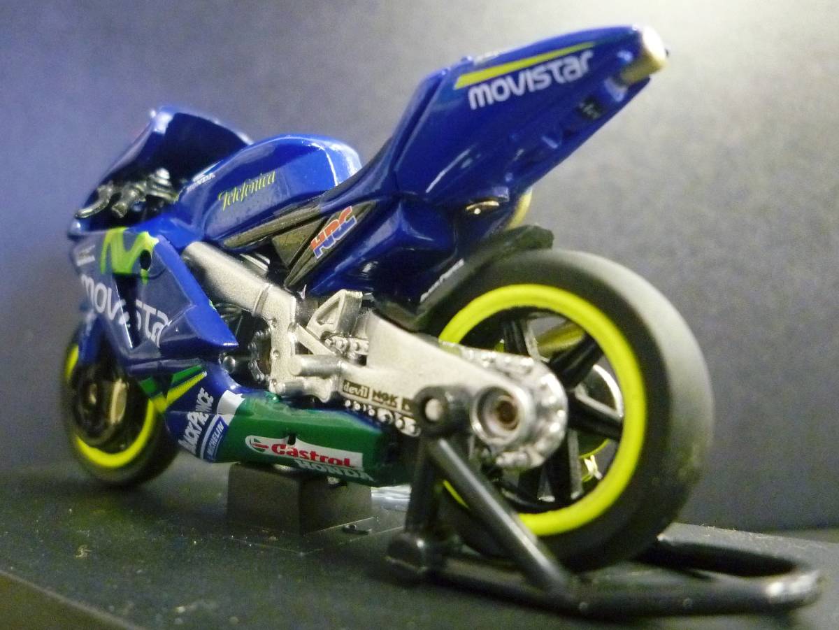 ニューレイ　１/32　ホンダ ＲC211-Ｖ #15 セテ.ジベルナウ HONDA テレフォニカ モビスター 2005　MotoGP　New Ray_画像7