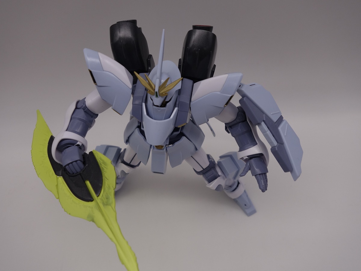 HGBF 1/144 ミスサザビー 完成品 プラモデル バンダイ_画像2