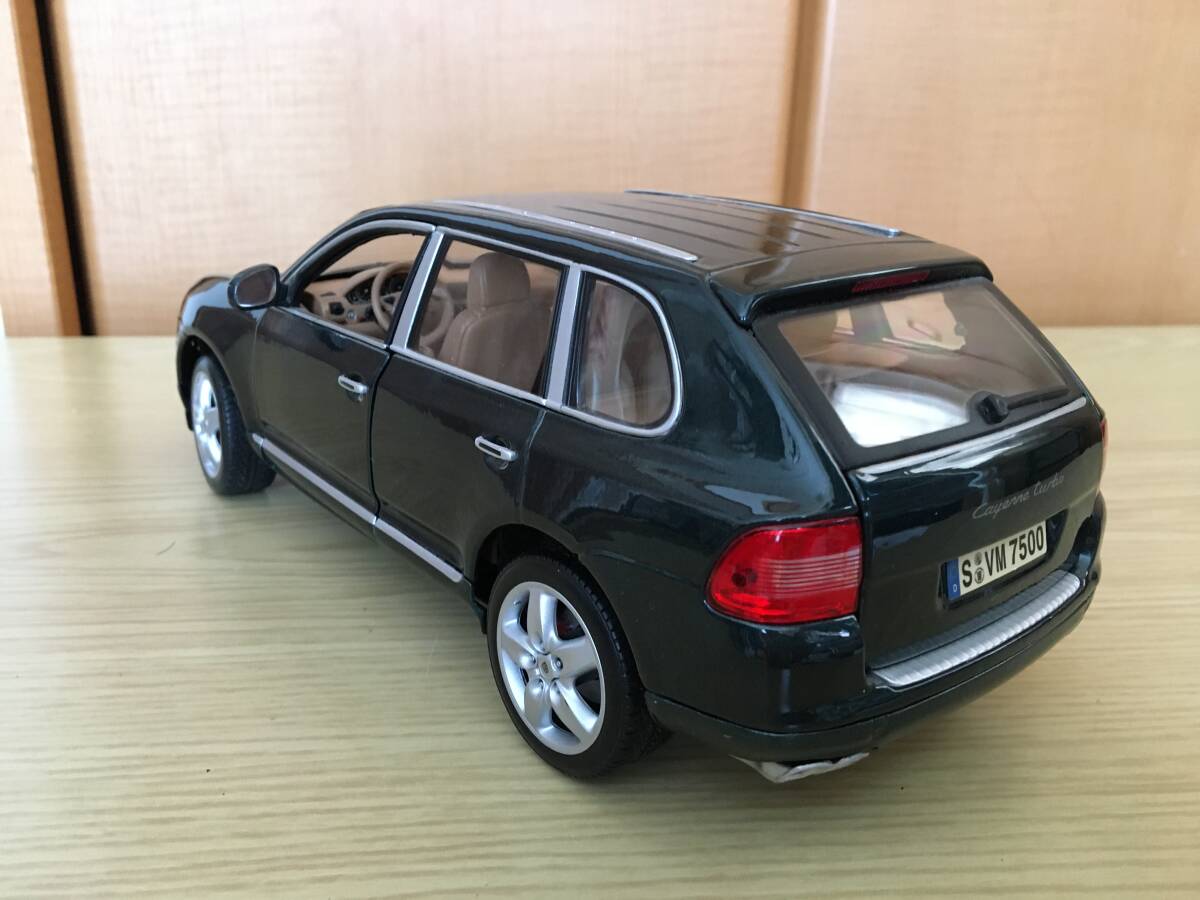 ●Maisto●マイスト●1/18●Porsche Cayenne Turbo●グリーン●ポルシェ カイエン ターボ● の画像8