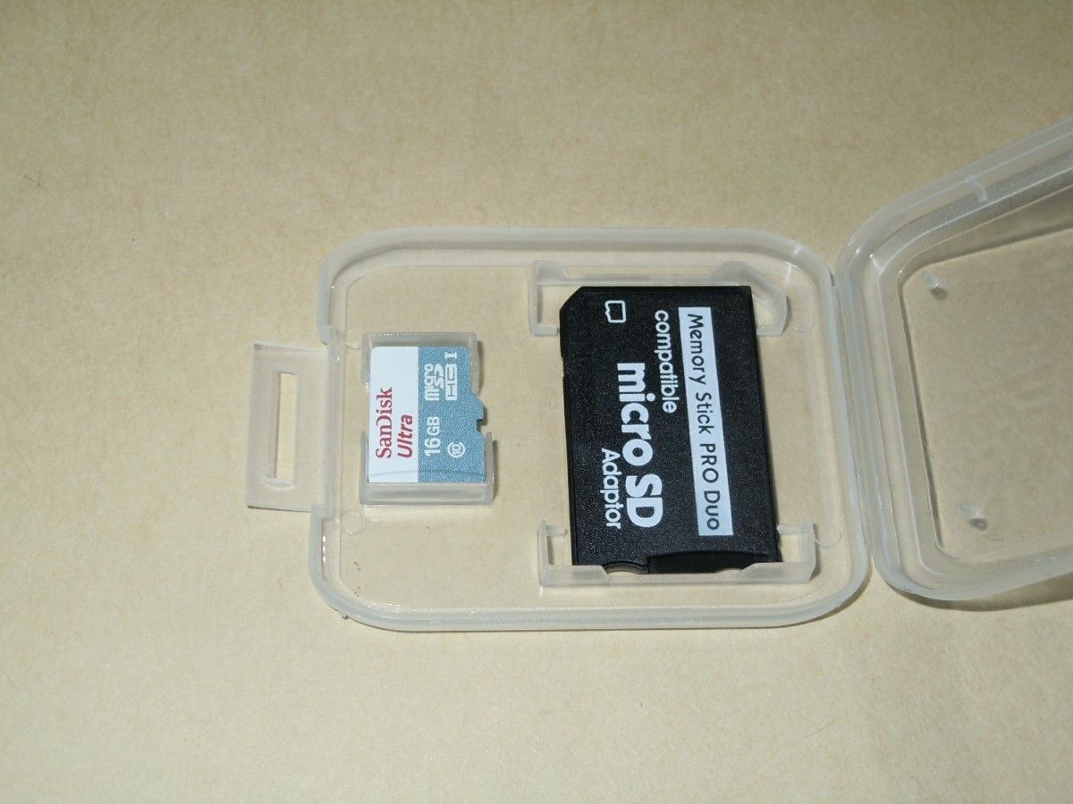 【メモリースティックPRO Duo 変換アダプター】と【１６ＧＢ】microSDカード・・◆中古動作品