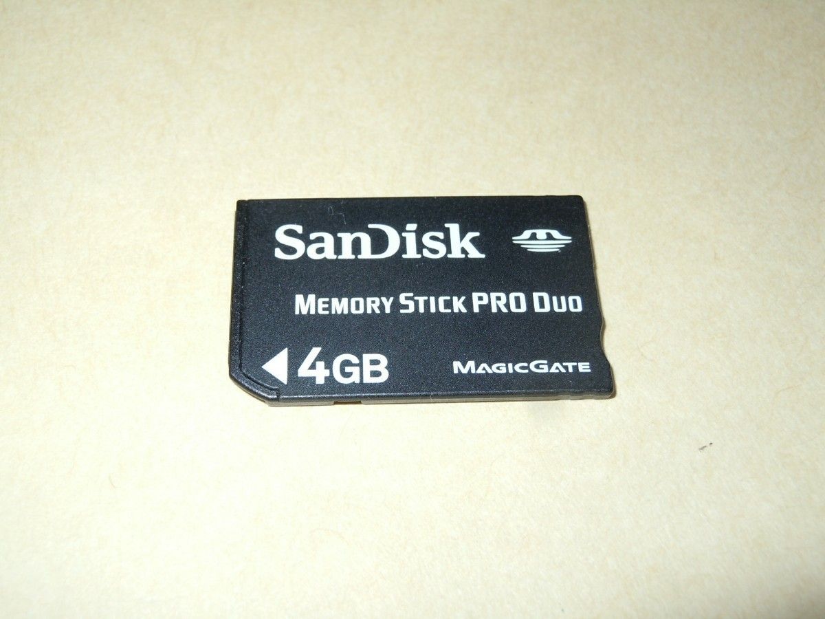 SanDisk【４ＧＢ】メモリースティックPRO Duo・・・◆中古動作品