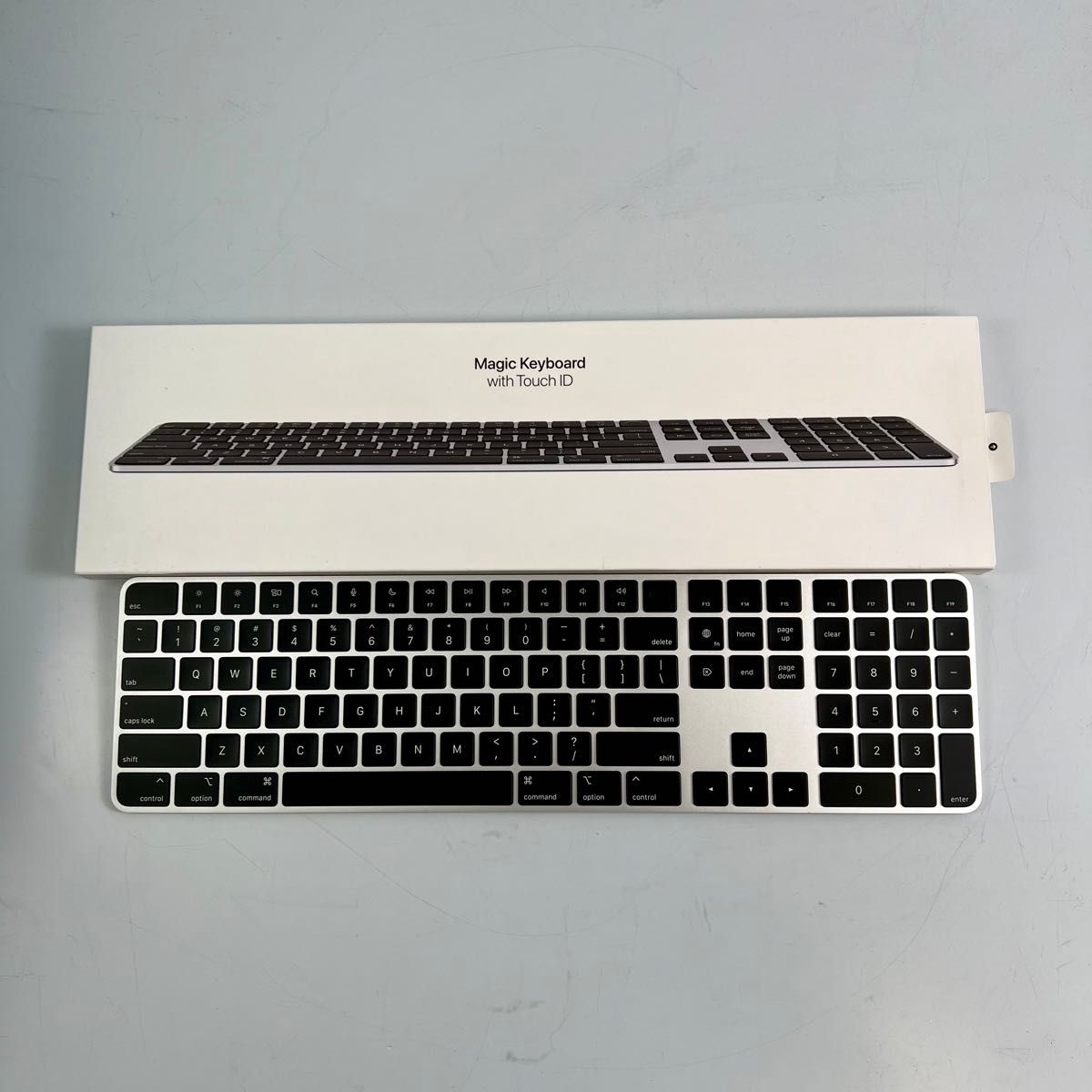 動作確認済み Apple Magic Keyboard with Touch IDブラック