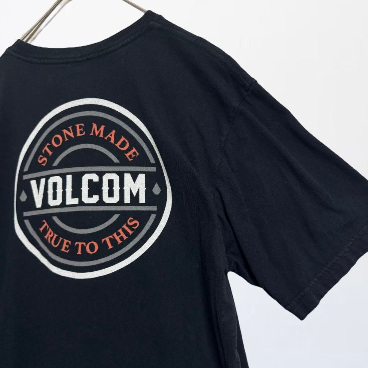 VOLCOM ボルコム　メンズ　レディース　半袖　Tシャツ　プリントTシャツ　古着　シンプル　ユニセックス