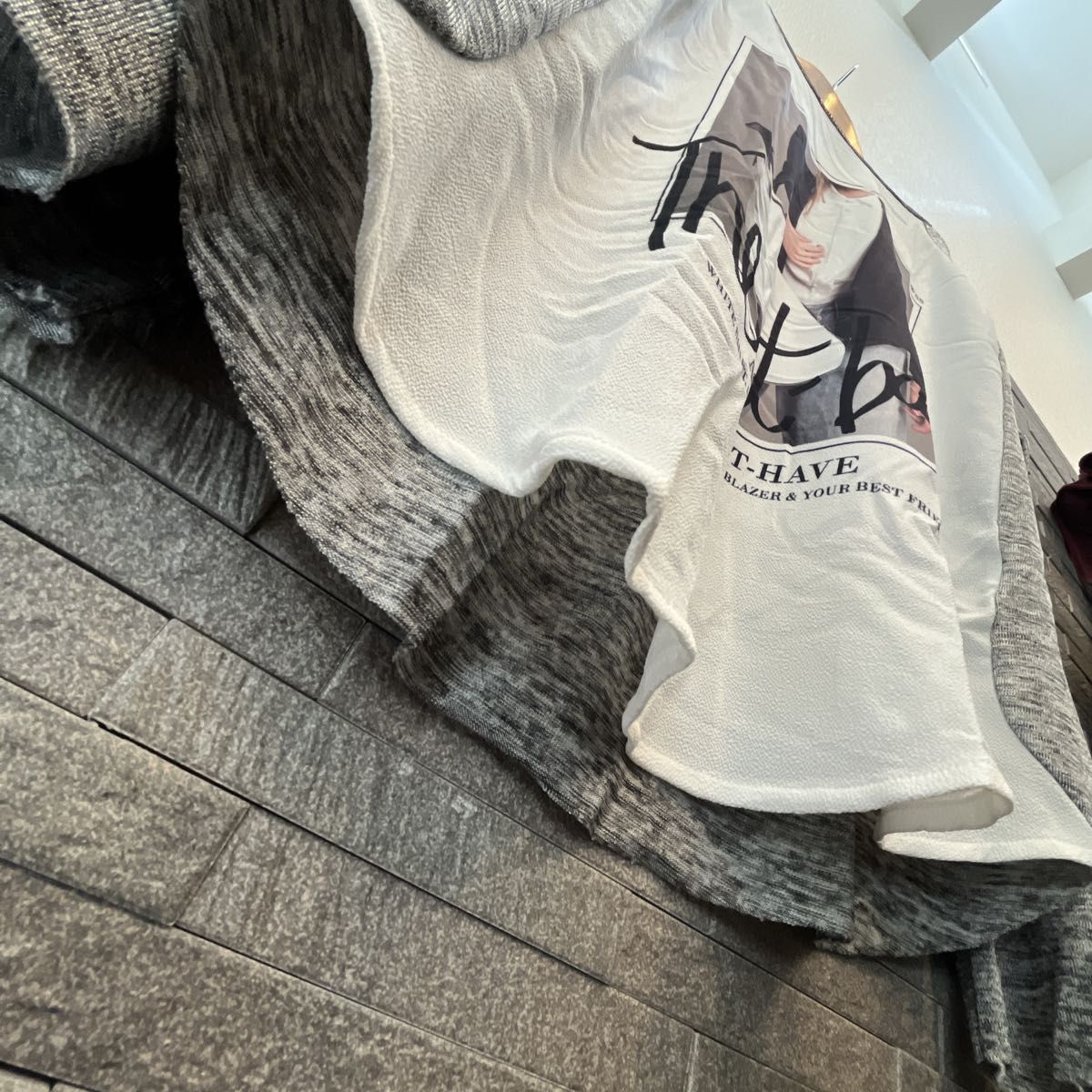 ザラ ZARA プリント長袖 Tシャツ ラメ入り トップス カットソー ロンT Mサイズ　灰色グレー　ビックプリント　薄手トップス