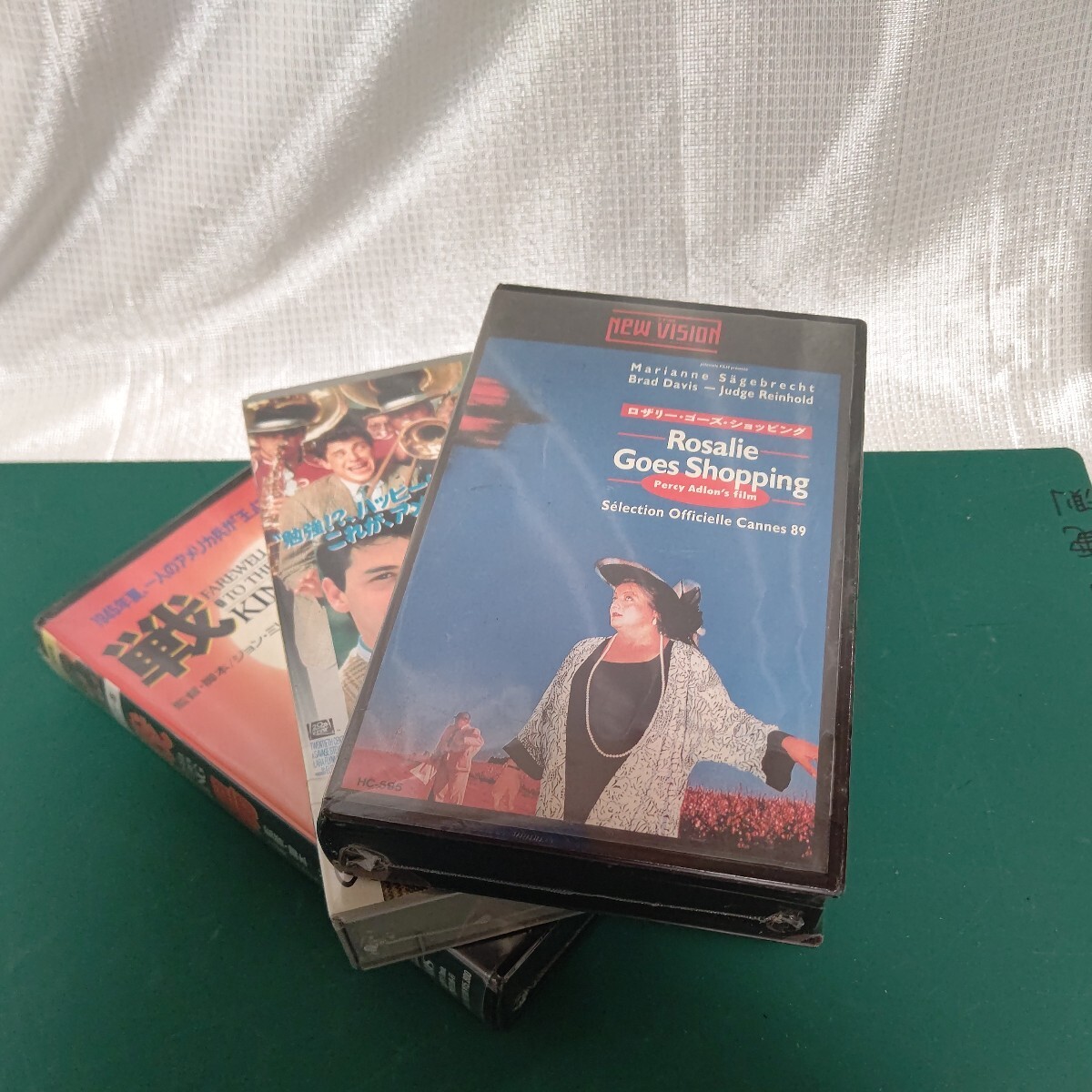 ＶＨＳ１９８９年〜１９９０年の古いビデオテープ　新品未開封　古い映画ビデオ３本_画像9