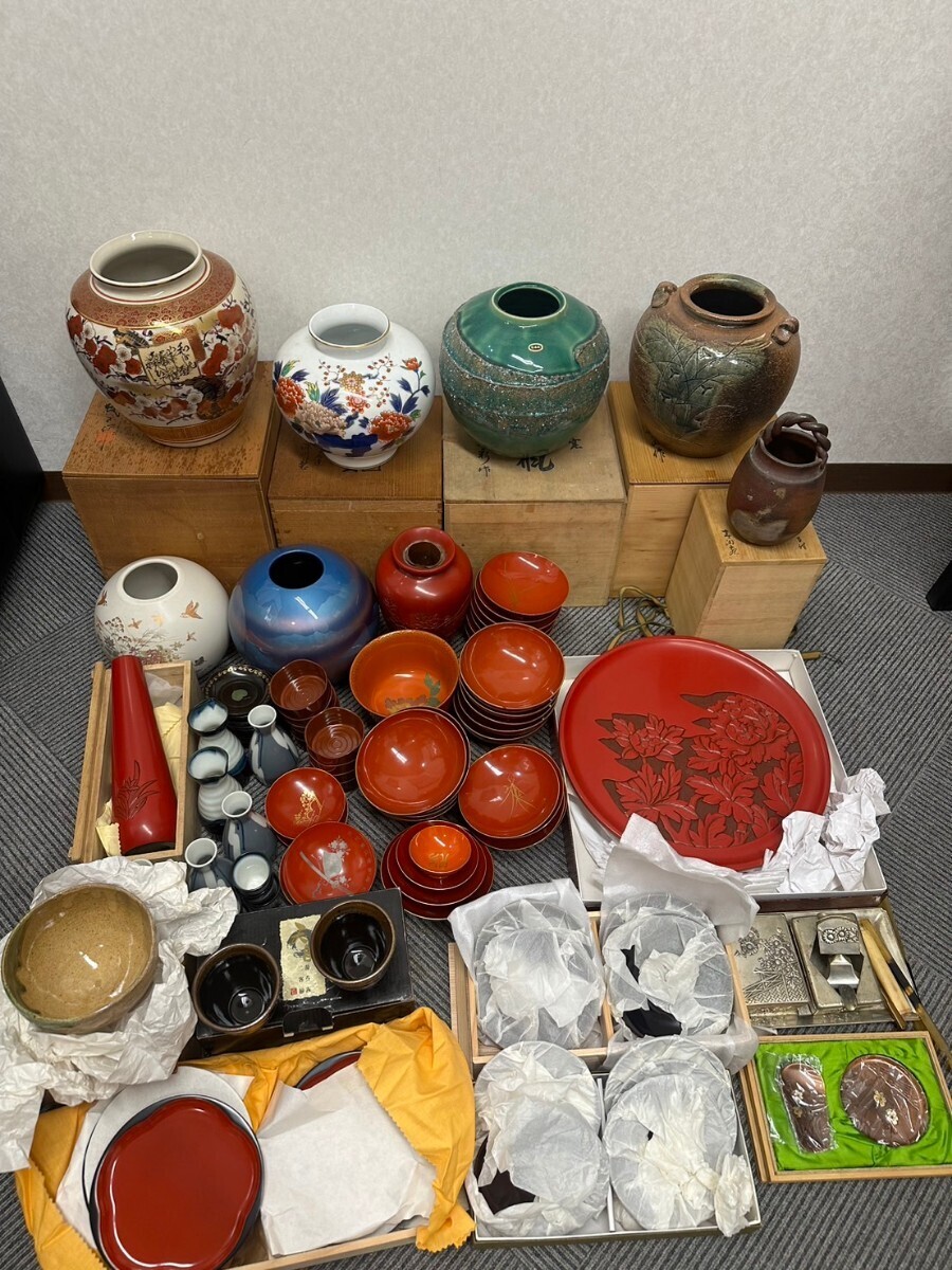 NA★1円〜保管品 おまとめ品 漆器 壺 花瓶 茶托 茶さじ 陶器 茶器 の画像1