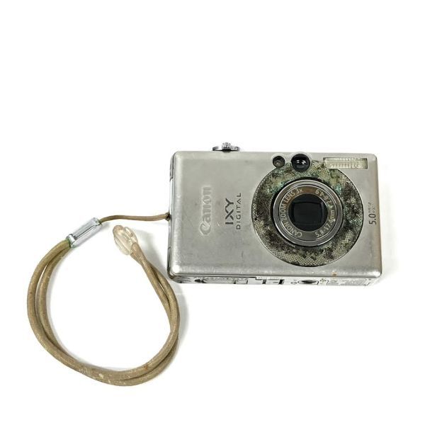 仙105 Canon IXY DIGITAL 55 PC1150 デジカメ コンデジ コンパクトデジタルカメラ シルバーカラー キャノン イクシ 充電器付き 部品取り_画像2