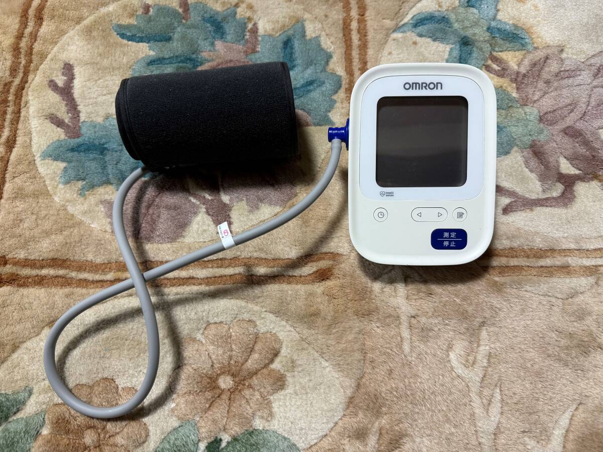 オムロン 上腕式血圧計 スタンダード19シリーズ HCR-7106の画像1