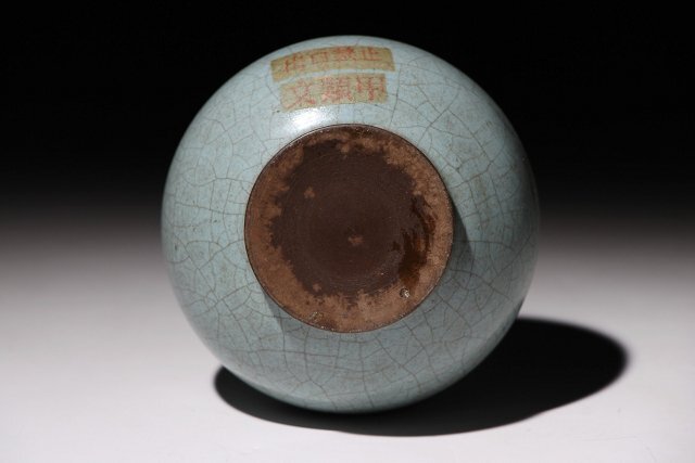 博物館展示品　来歴有　161　宋時代　汝窯広口花瓶　高さ約12cm　(検)青磁 瓶 花瓶 唐物 中国美術 古玩_画像7