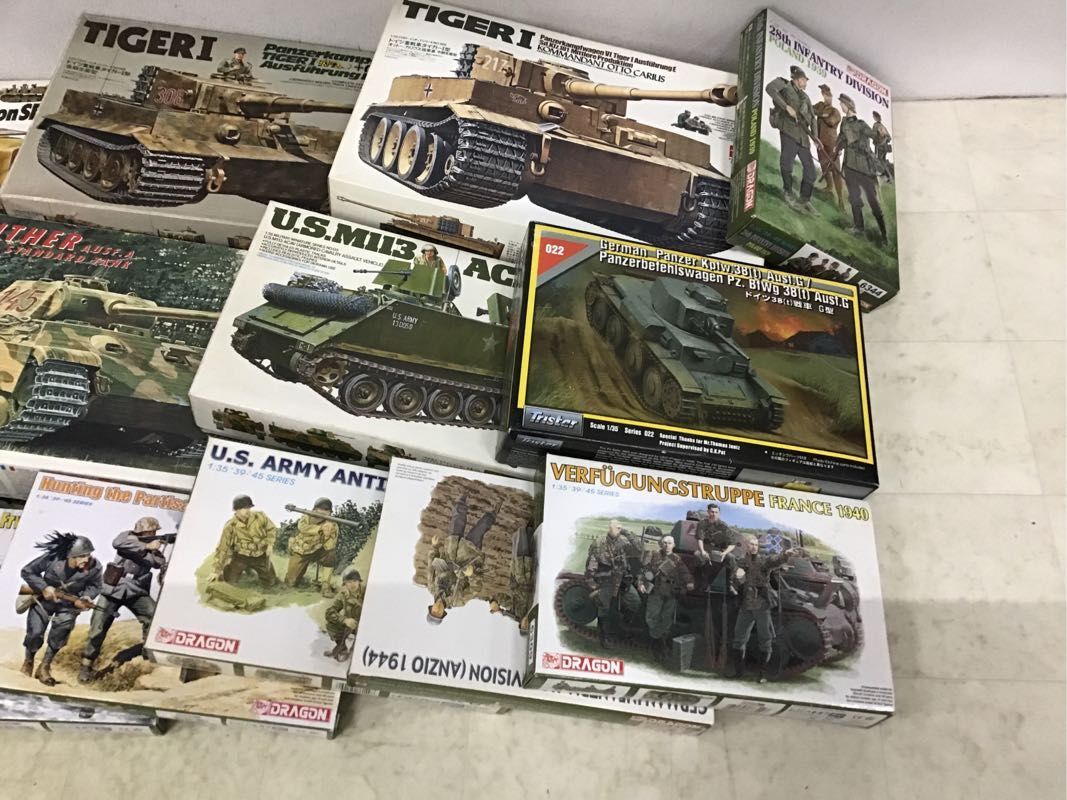 1円〜 同梱不可 ジャンク タミヤ 他 1/35 ドイツ重戦車タイガーI型 後期生産型、ドイツ38（t）戦車 G型 等_画像3